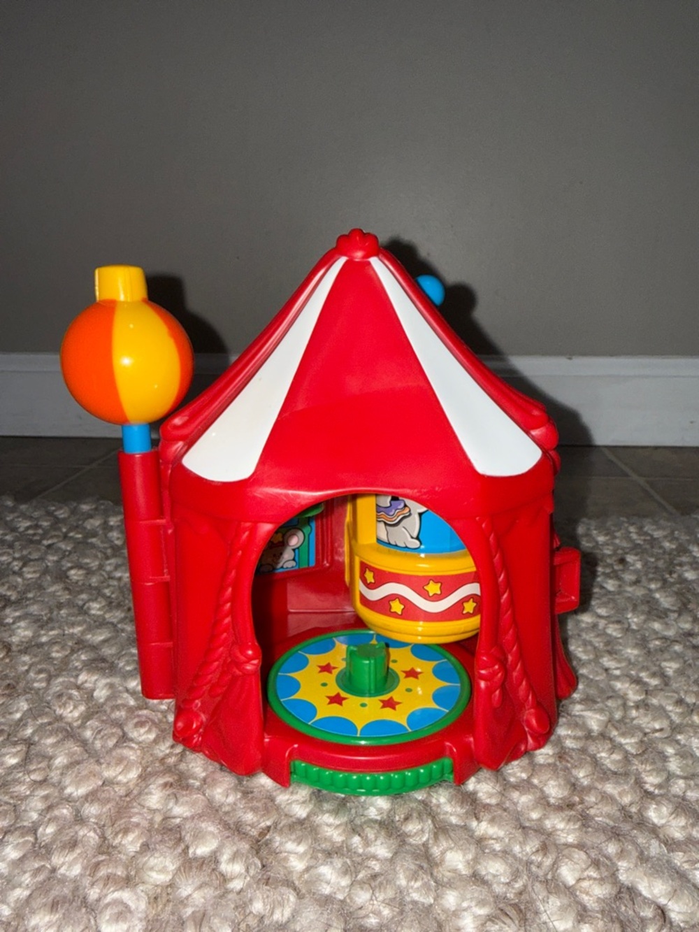 Fisher-Price little people 1998 circus tent